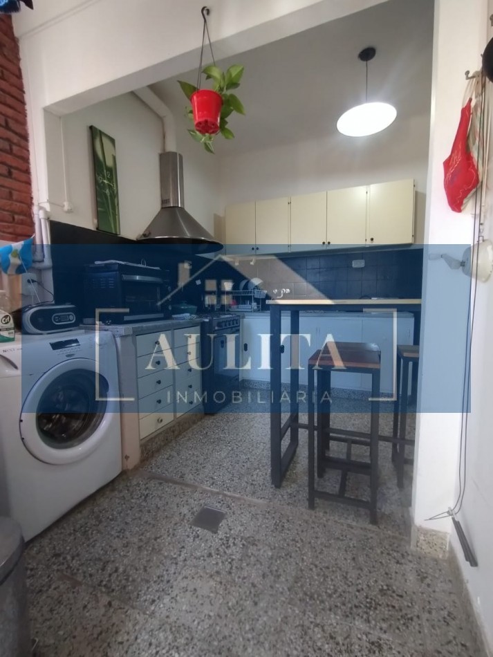 3 ambientes con dependencia de servicio y cochera