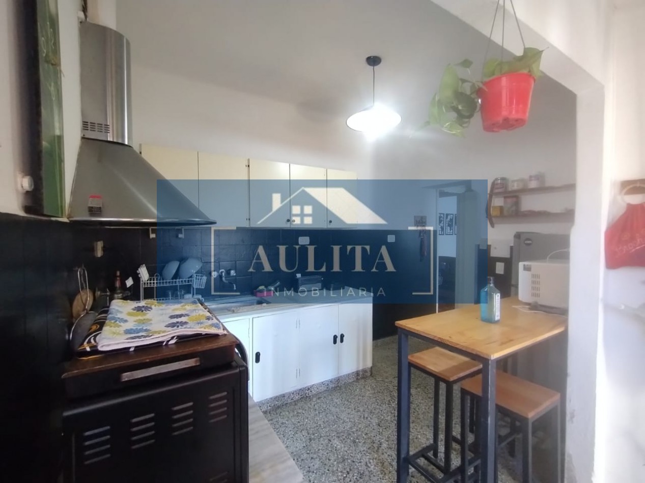 3 ambientes con dependencia de servicio y cochera