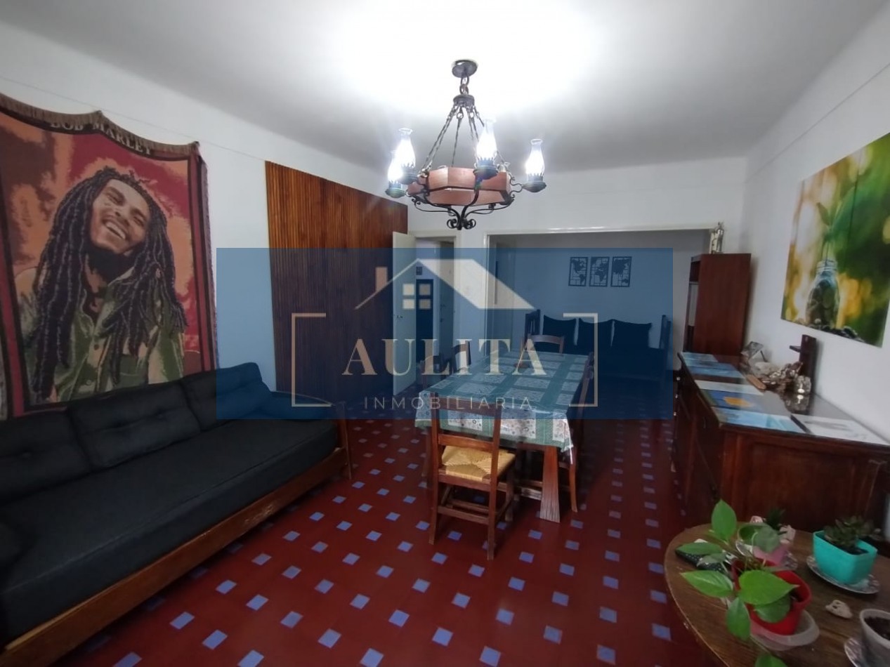3 ambientes con dependencia de servicio y cochera