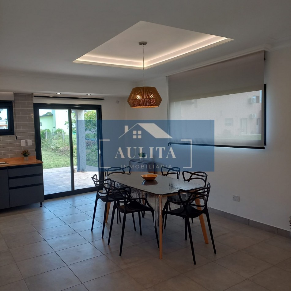 Chalet a estrenar en Barrio Las Lomas