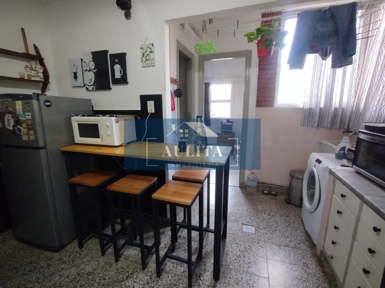 3 ambientes con dependencia de servicio y cochera