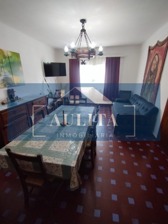3 ambientes con dependencia de servicio y cochera