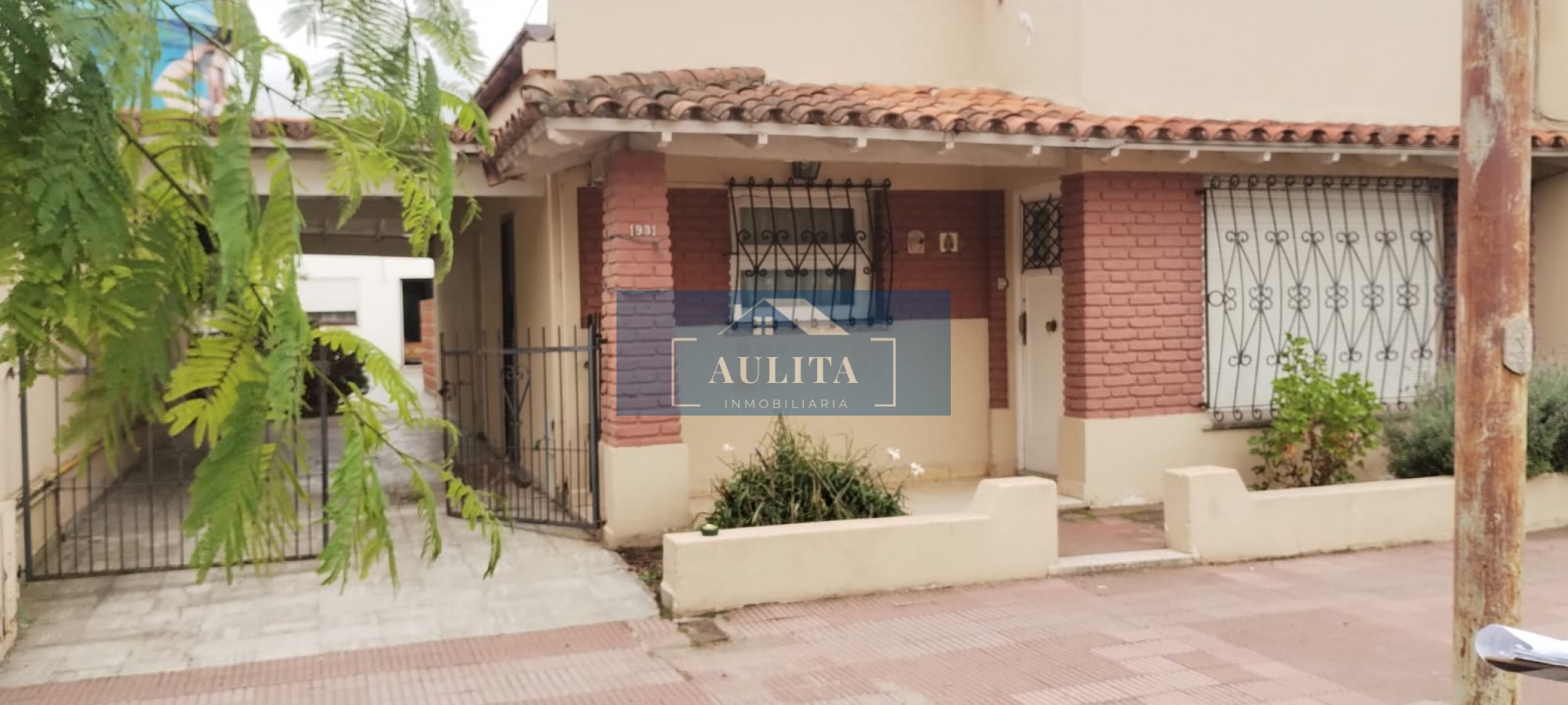 3 propiedades en un lote ( ideal para renta ) 