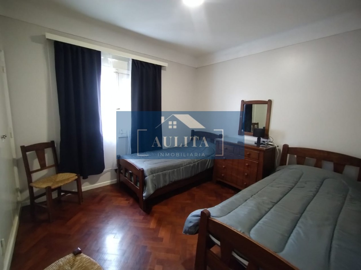 3 ambientes con dependencia de servicio y cochera
