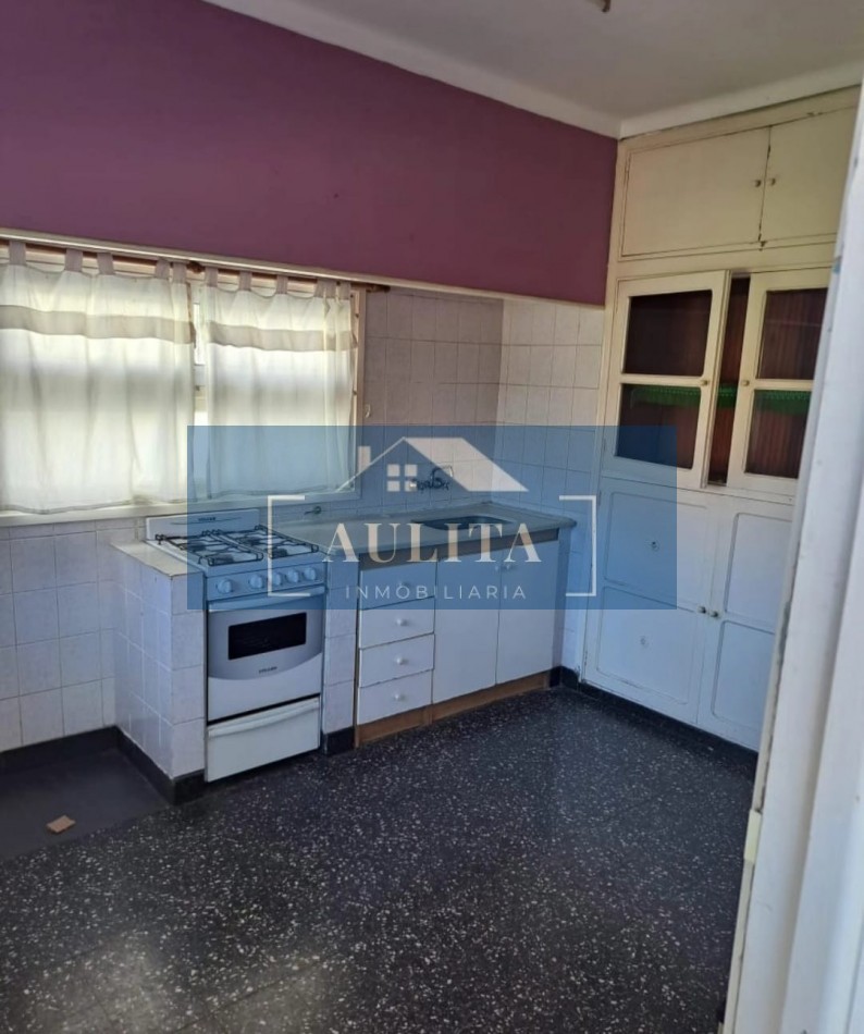 Casa con gran terreno - Centro