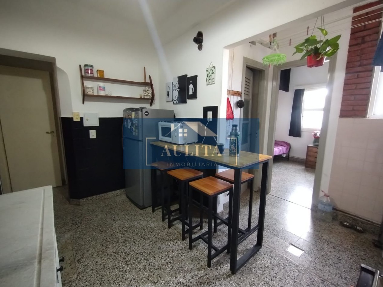 3 ambientes con dependencia de servicio y cochera