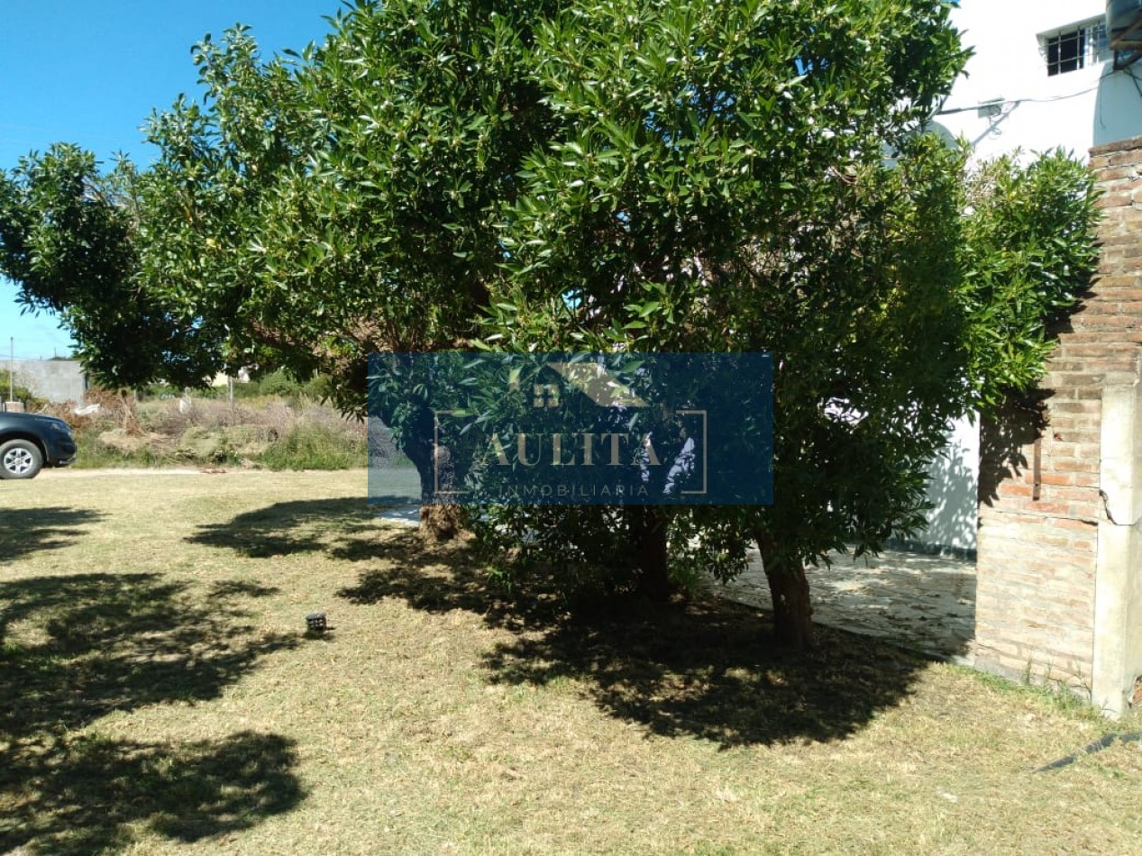 Casa a metros de la playa en Mar del Sud