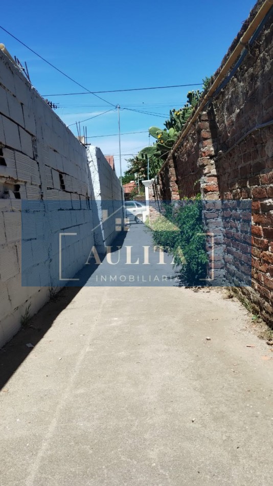 PH con entrada individual y servicios.