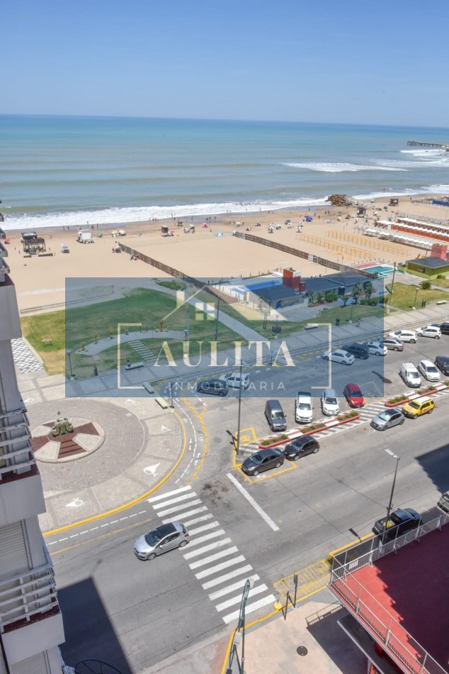 Vista lateral al mar