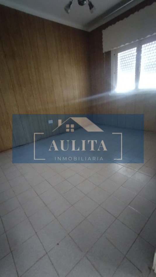Casa con gran terreno - Centro