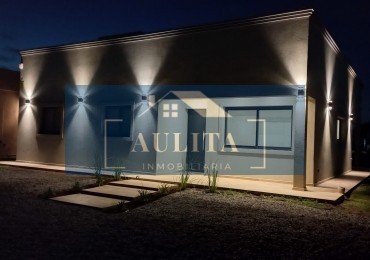 Chalet a estrenar en Barrio Las Lomas